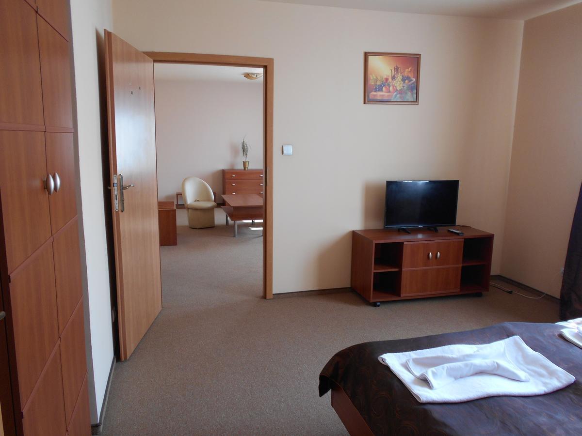 Hotel Astor Radom Buitenkant foto